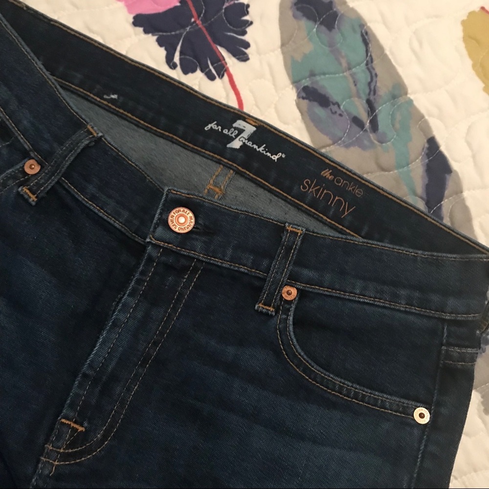 7 for All Mankind - The Ankle Skinny - Picture 4 of 6